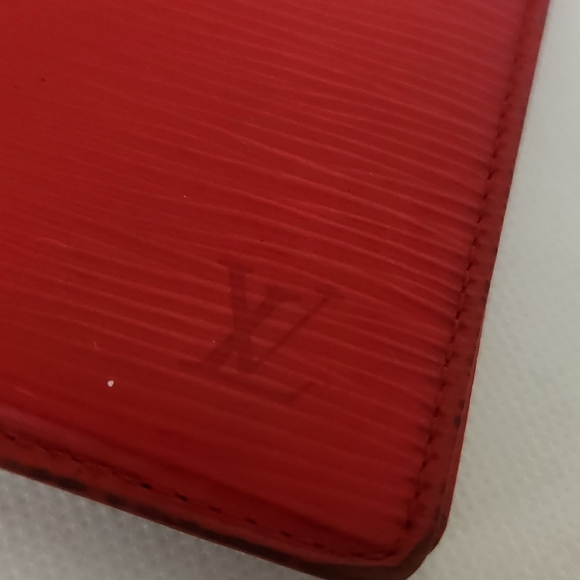 Louis Vuitton Red Epi Bi-fold Wallet - Picture 2 of 10